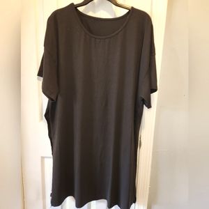 Shein curve short sleeve tshirt with slits on both sides
